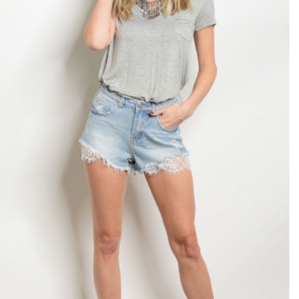 Light Wash Distressed Denim Shorts - Picture 4 of 6